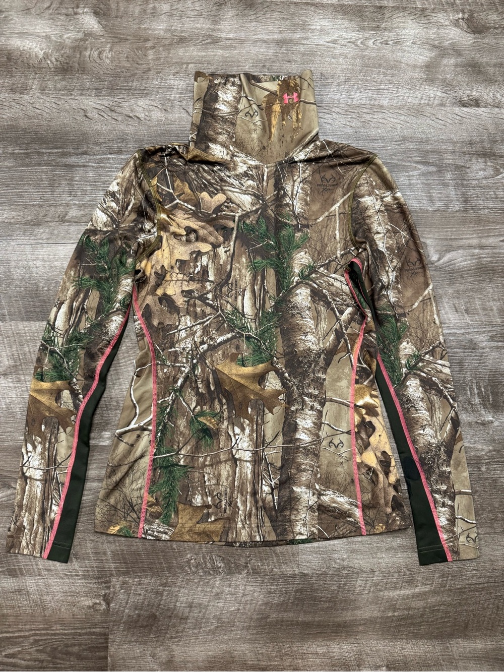 Under Armour ColdGear Infrared REALTREE Camo Hunting Scent Controlled Top Size M